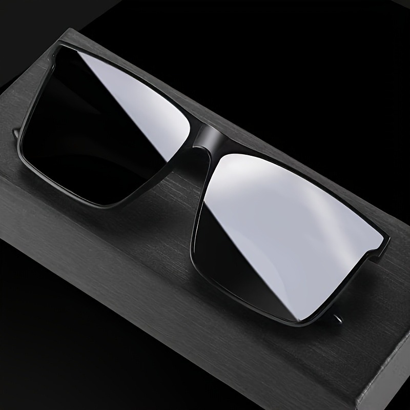 Semplici occhiali quadrati ner - Men Fashion Photography recensione e prezzo